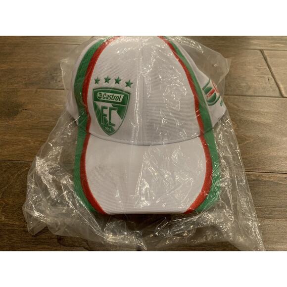 CASTROL FC 2014 FIFA World Cup Brasil Official Sponsor Strapback Hat Cap NWT - Picture 1 of 9
